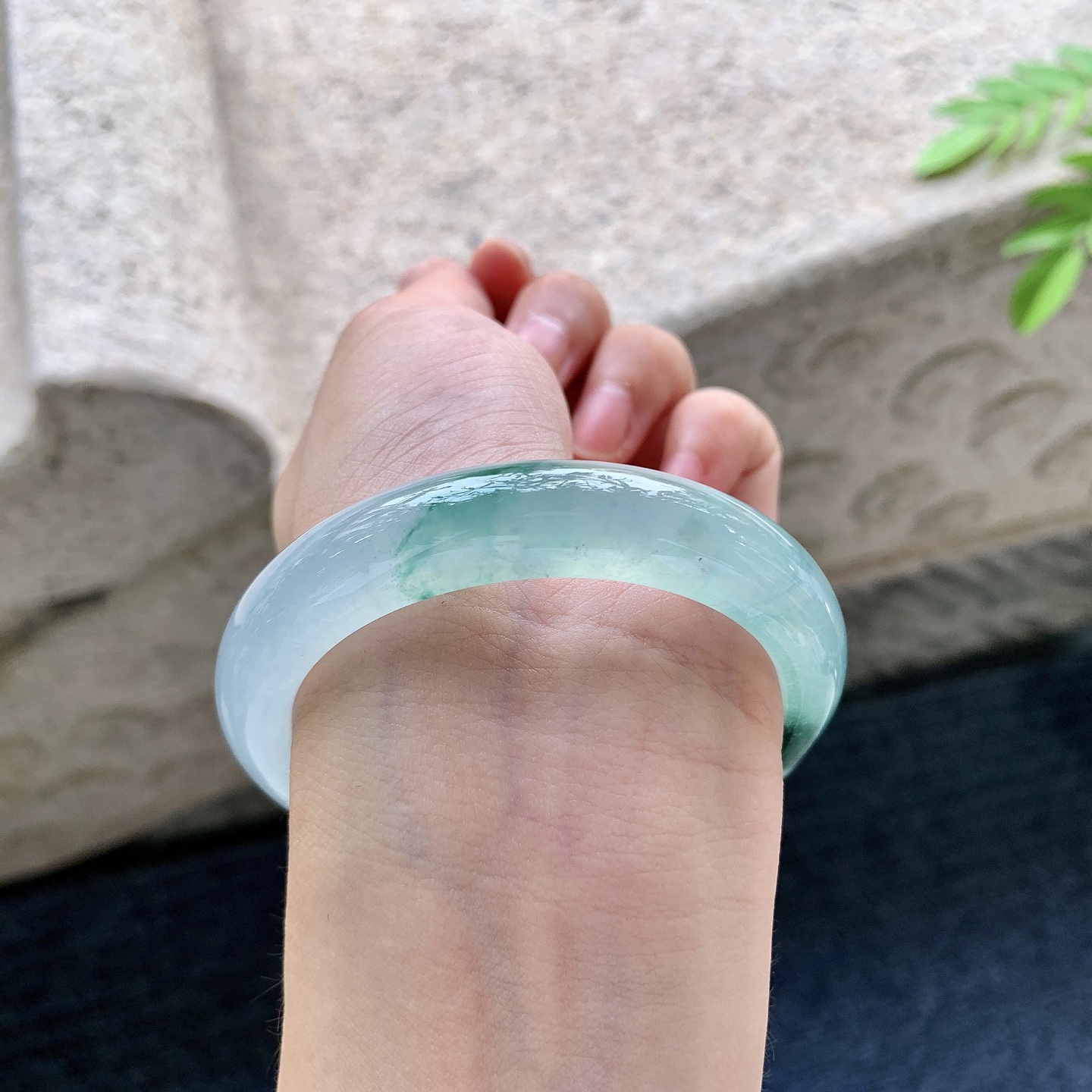 正圈53 54，圈口54/11.3/8.2，编码BA081454，冰糯飘花，清透，水润，种老，细腻，打灯有絮线