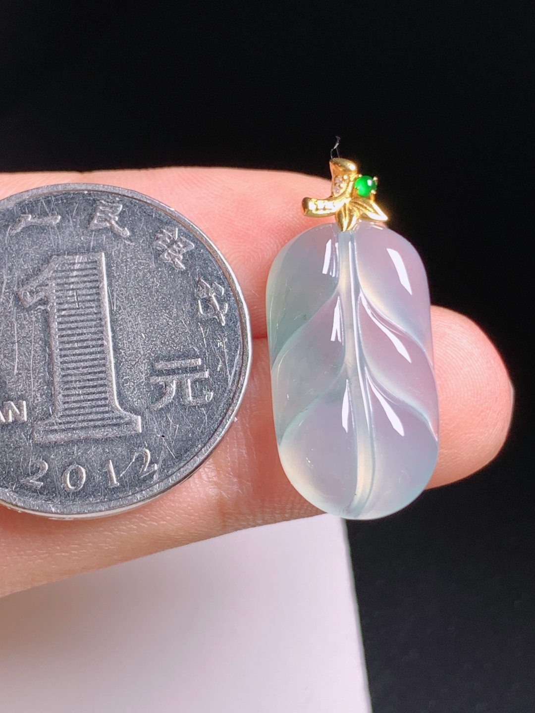 ️ 冰种树叶吊坠，莹润起光，质地纯净，金枝玉叶，裸石21.7-12-4.526.3，530811