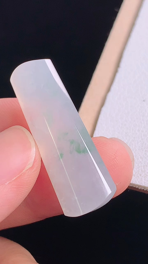 ️冰飘花无事牌，无裂，尺寸:31.5-12.0-5.8mm