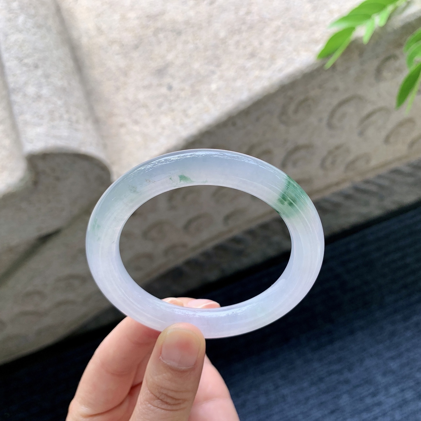 圆条52 53，圈口53.8/9.5/9.7，编码FL041271，冰紫飘绿，清透，水润，种老，细腻，表皮纹线，有纹