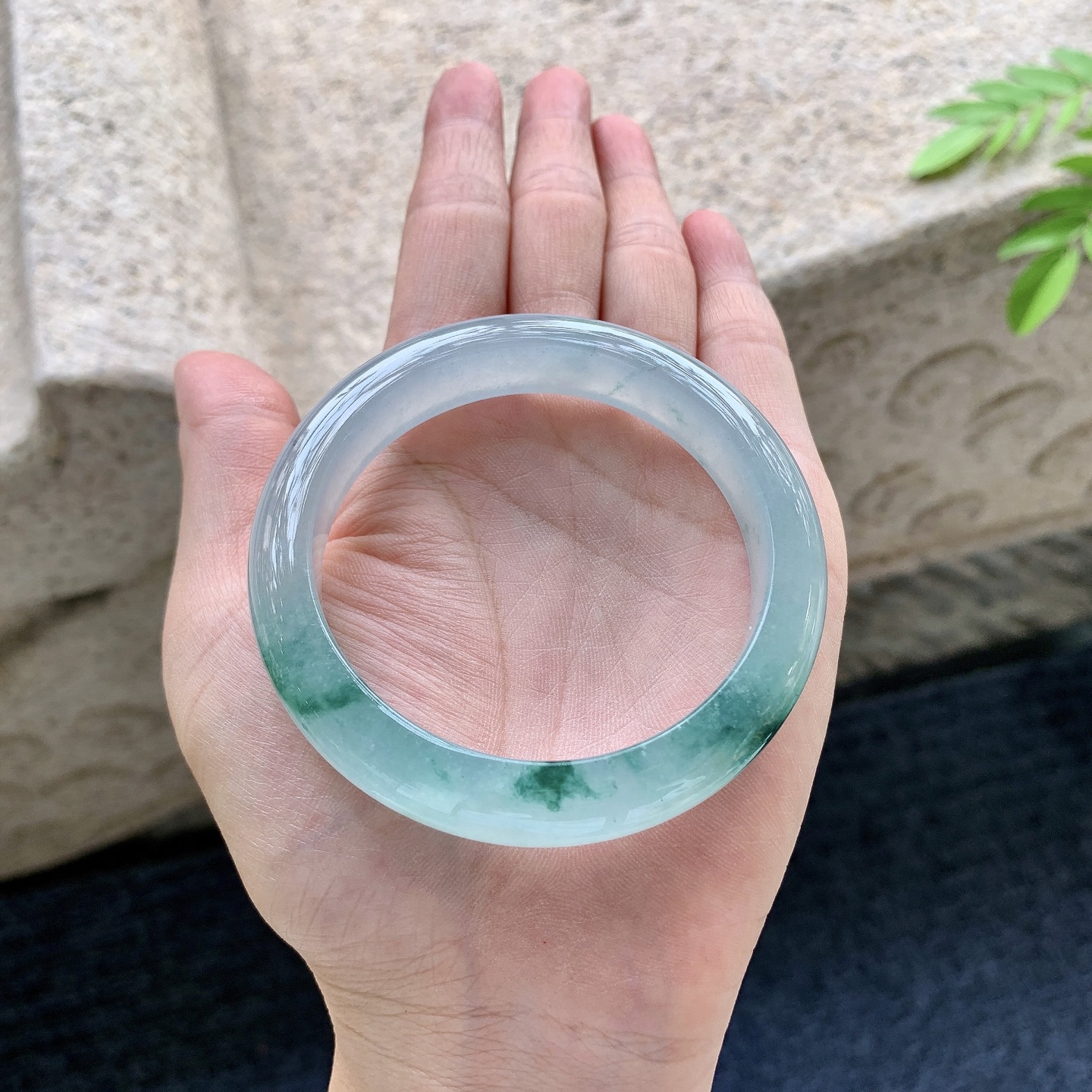 正圈53 54，圈口54/11.3/8.2，编码BA081454，冰糯飘花，清透，水润，种老，细腻，打灯有絮线