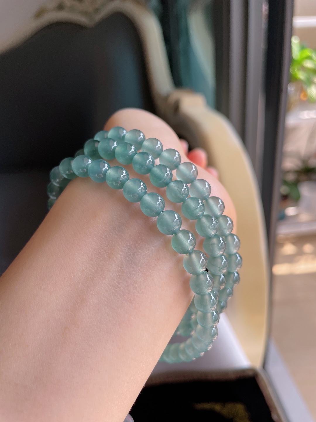 天然翡翠A货，冰蓝水珠链，尺寸：7mm97颗。