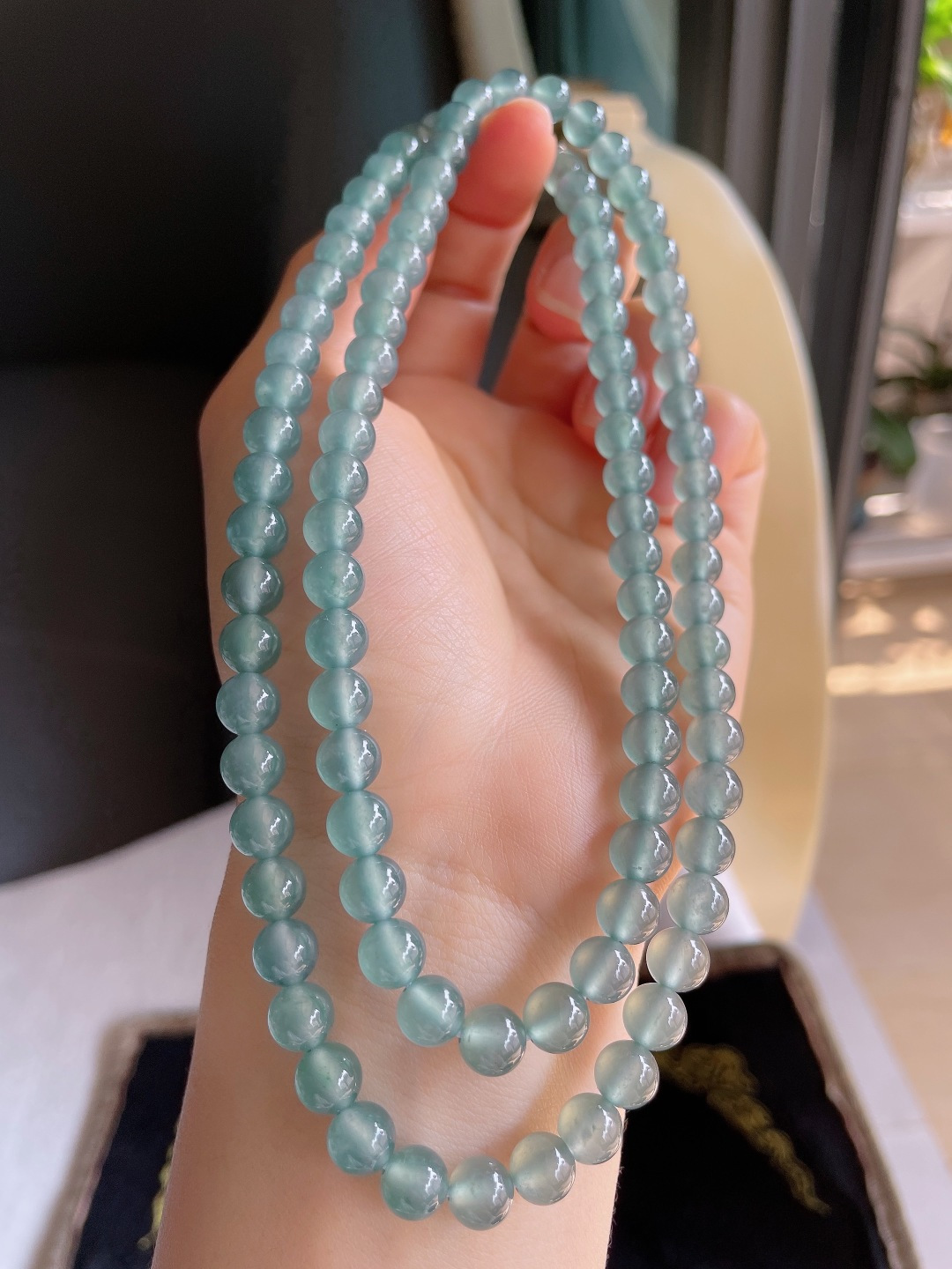 天然翡翠A货，冰蓝水珠链，尺寸：7mm97颗。