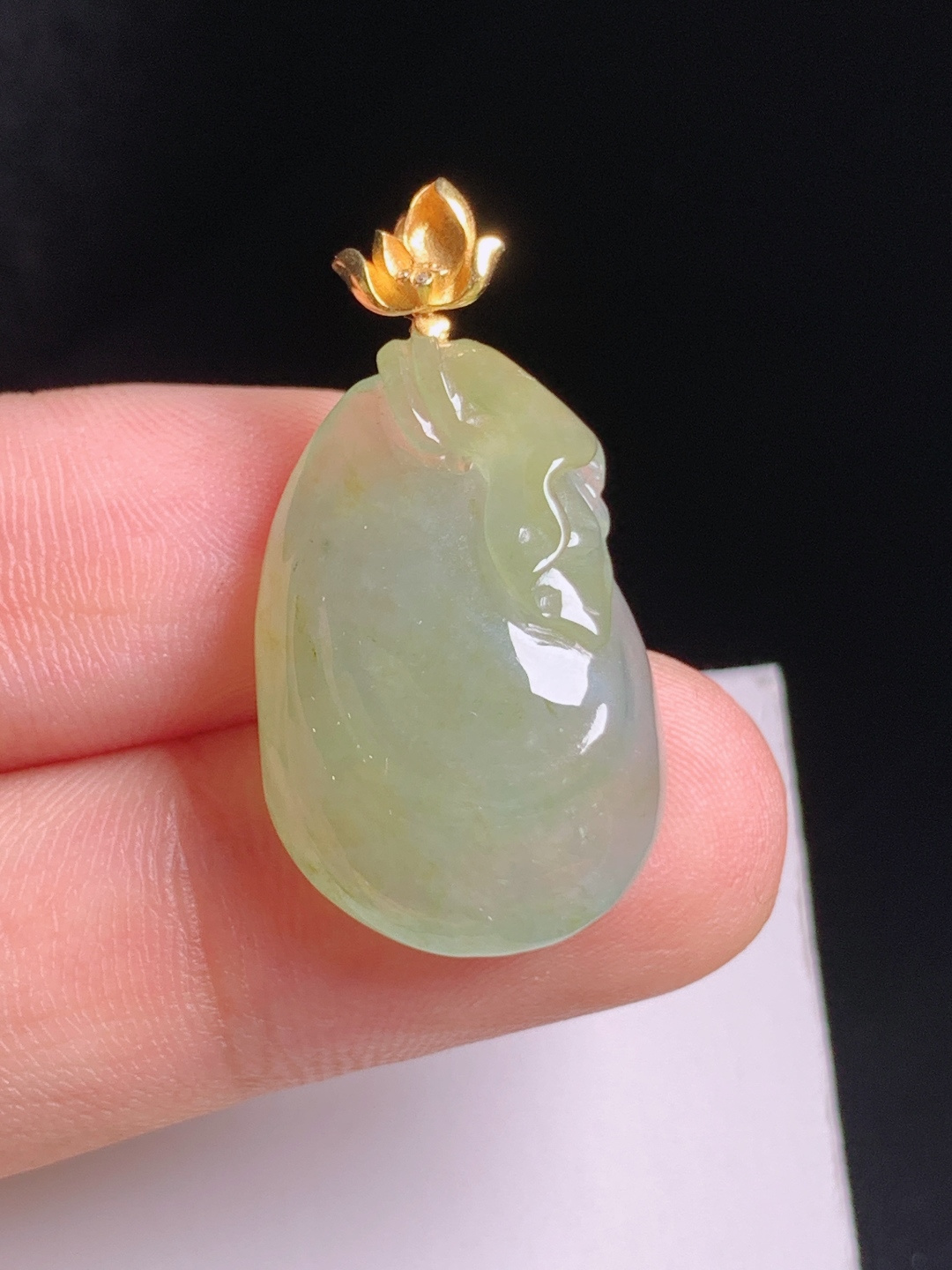 黄翡福瓜吊坠，玉质温润，线条流畅，福气满满，裸石22.8-15.3-7.929.5，530811