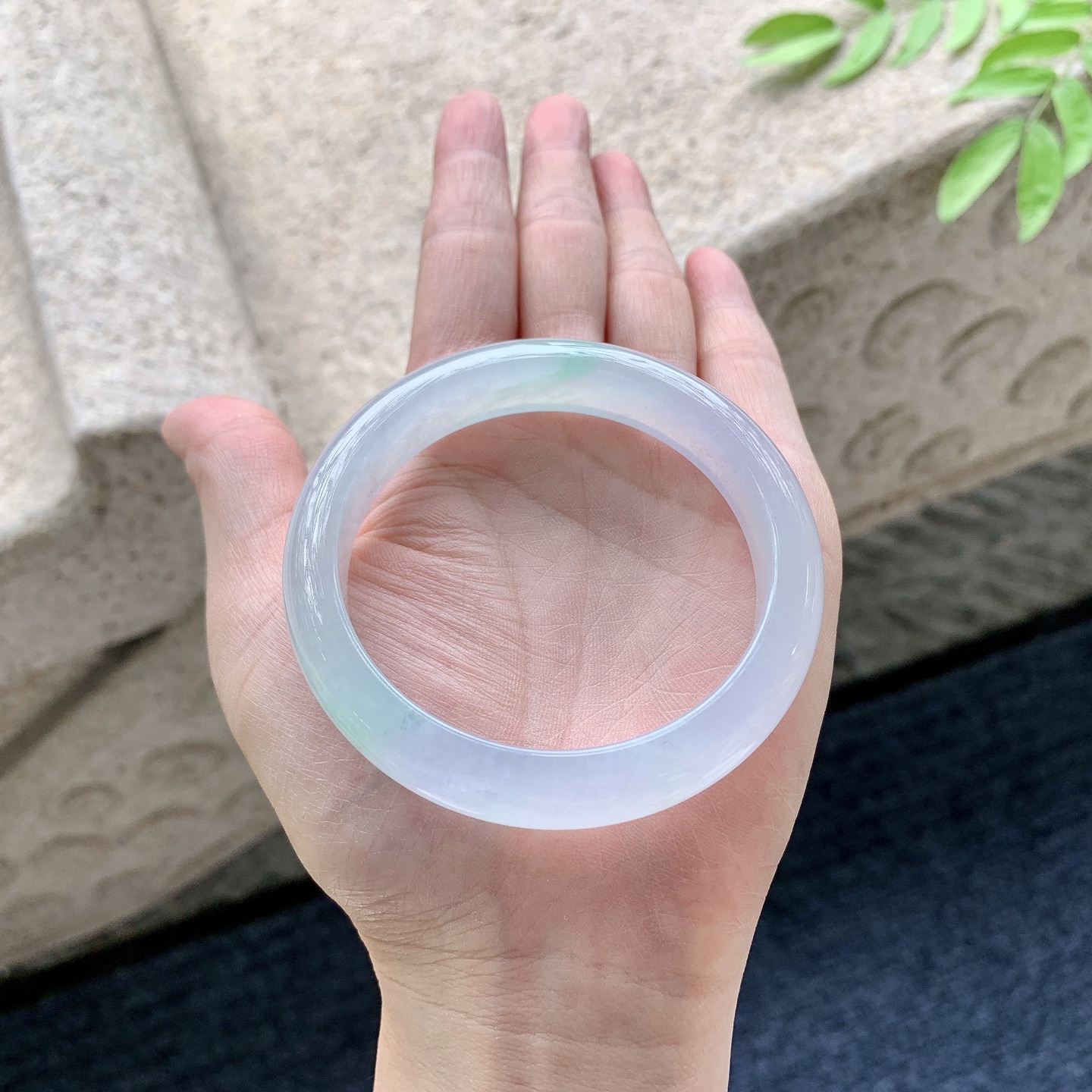 正圈55 56，圈口56.4/11.8/8，编码BA070164，描述冰糯春彩，水润，种老，细腻，打灯有棉线