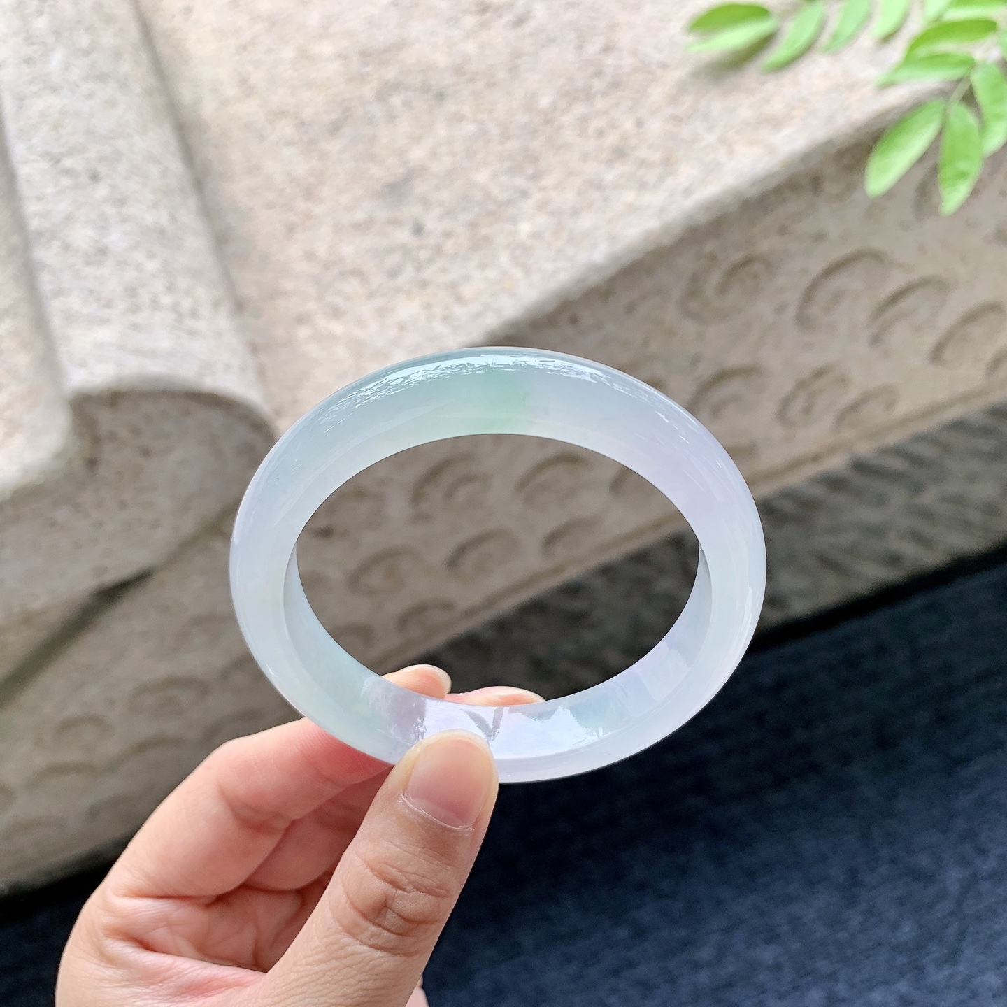 正圈55 56，圈口56.4/11.8/8，编码BA070164，描述冰糯春彩，水润，种老，细腻，打灯有棉线