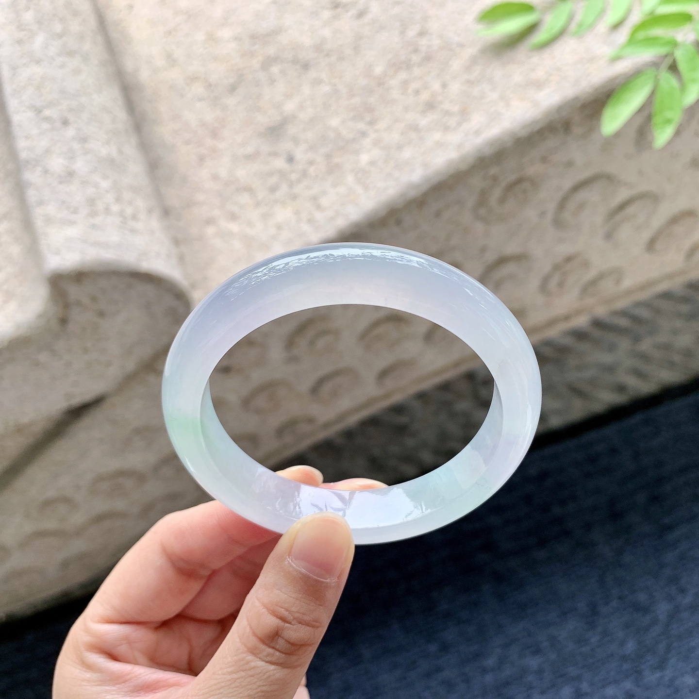 正圈55 56，圈口56.4/11.8/8，编码BA070164，描述冰糯春彩，水润，种老，细腻，打灯有棉线