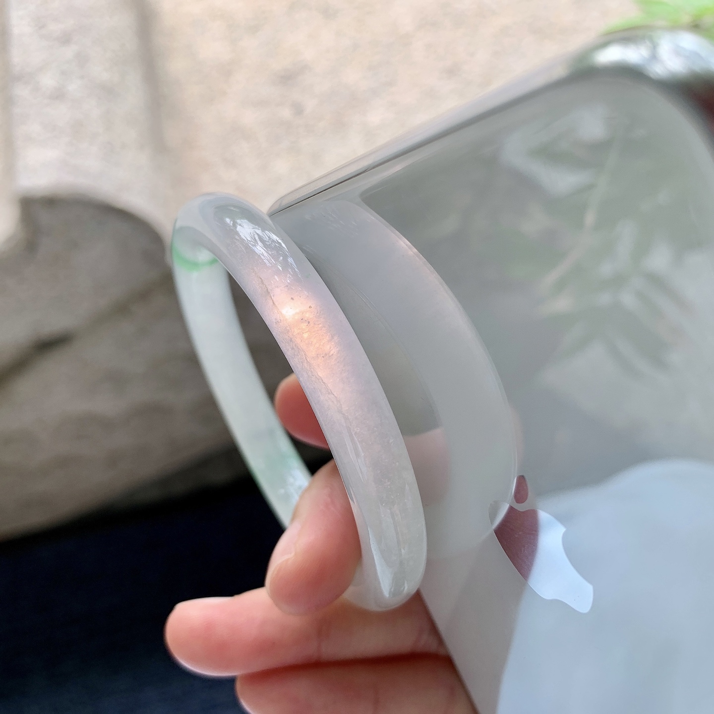 圆条49 50，圈口50/8.2/8，编码H6081503，描述冰飘绿，清透，水润，种老，细腻，有纹线
