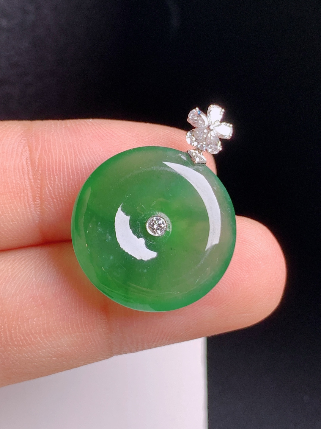 ️ 湖水绿平安扣吊坠，种老色艳，质感醇厚，平安顺遂