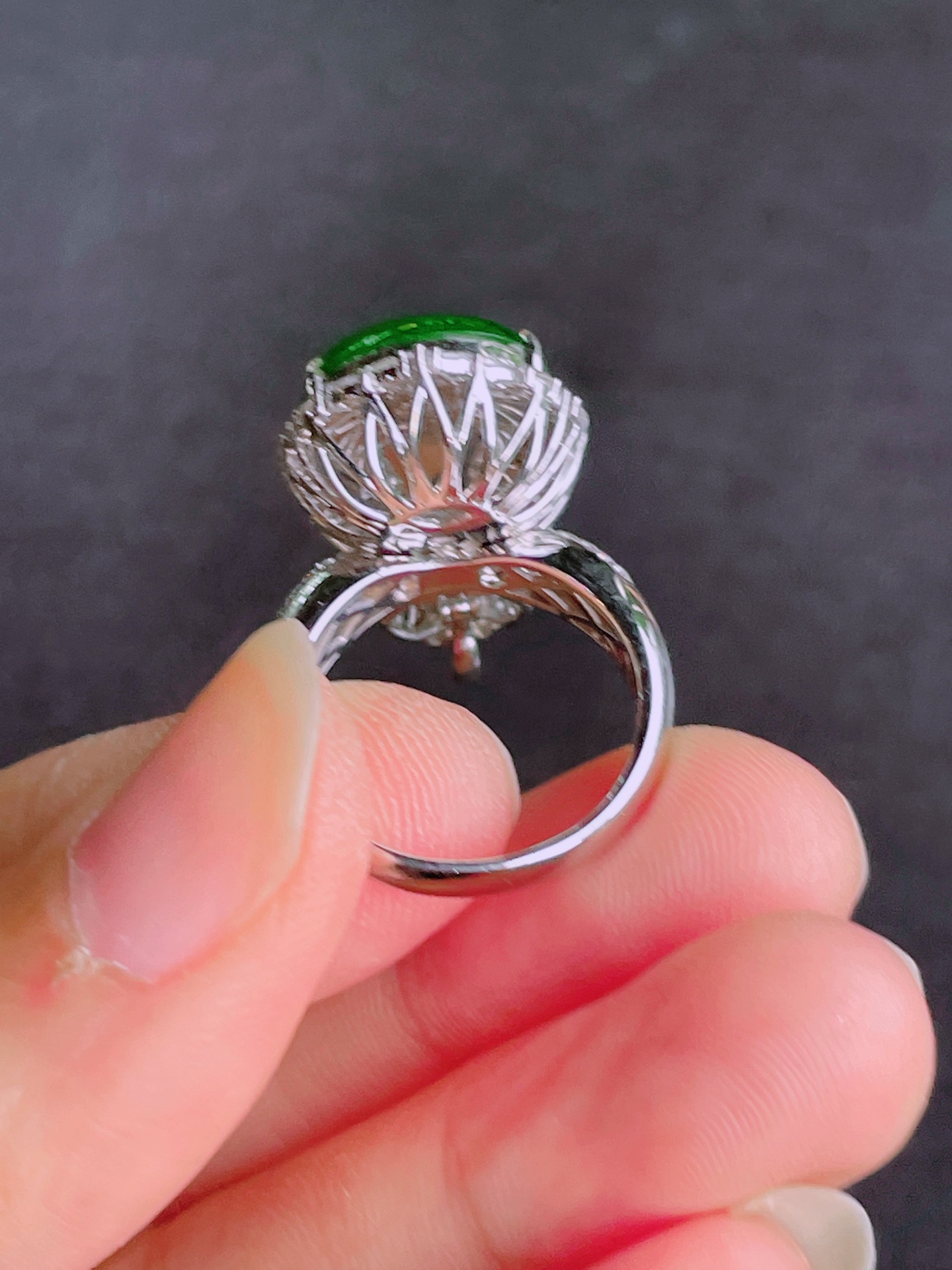 ️高冰绿葫芦戒指 晶莹剔透，新颖时尚，品相，18-13-4