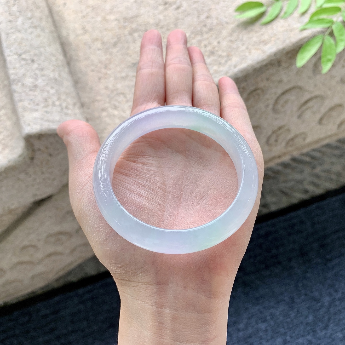 正圈55 56，圈口56.4/11.8/8，编码BA070164，描述冰糯春彩，水润，种老，细腻，打