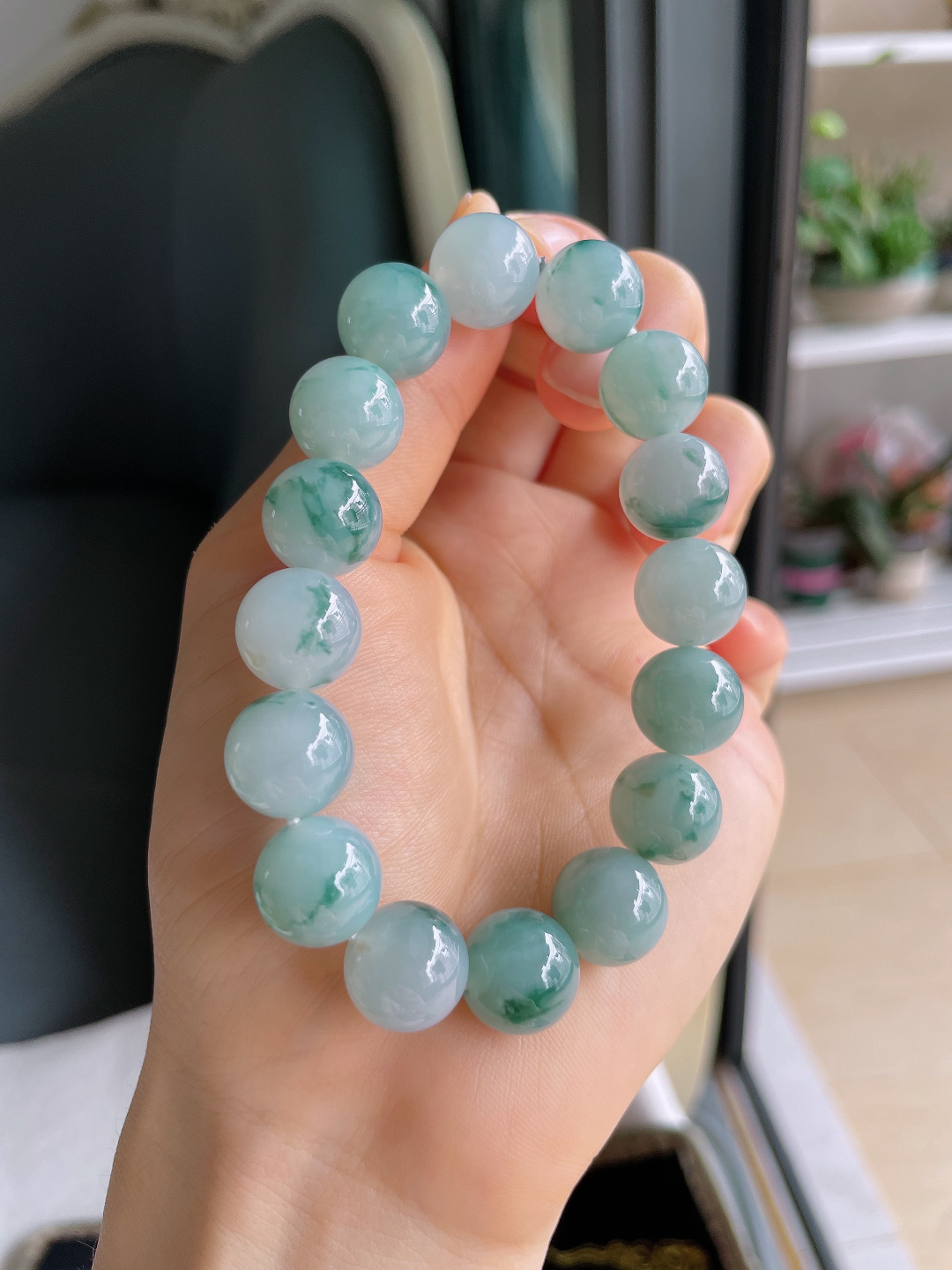 ️，缅甸天然翡翠A货，冰飘花手链，尺寸：12.5mm。【编3866】