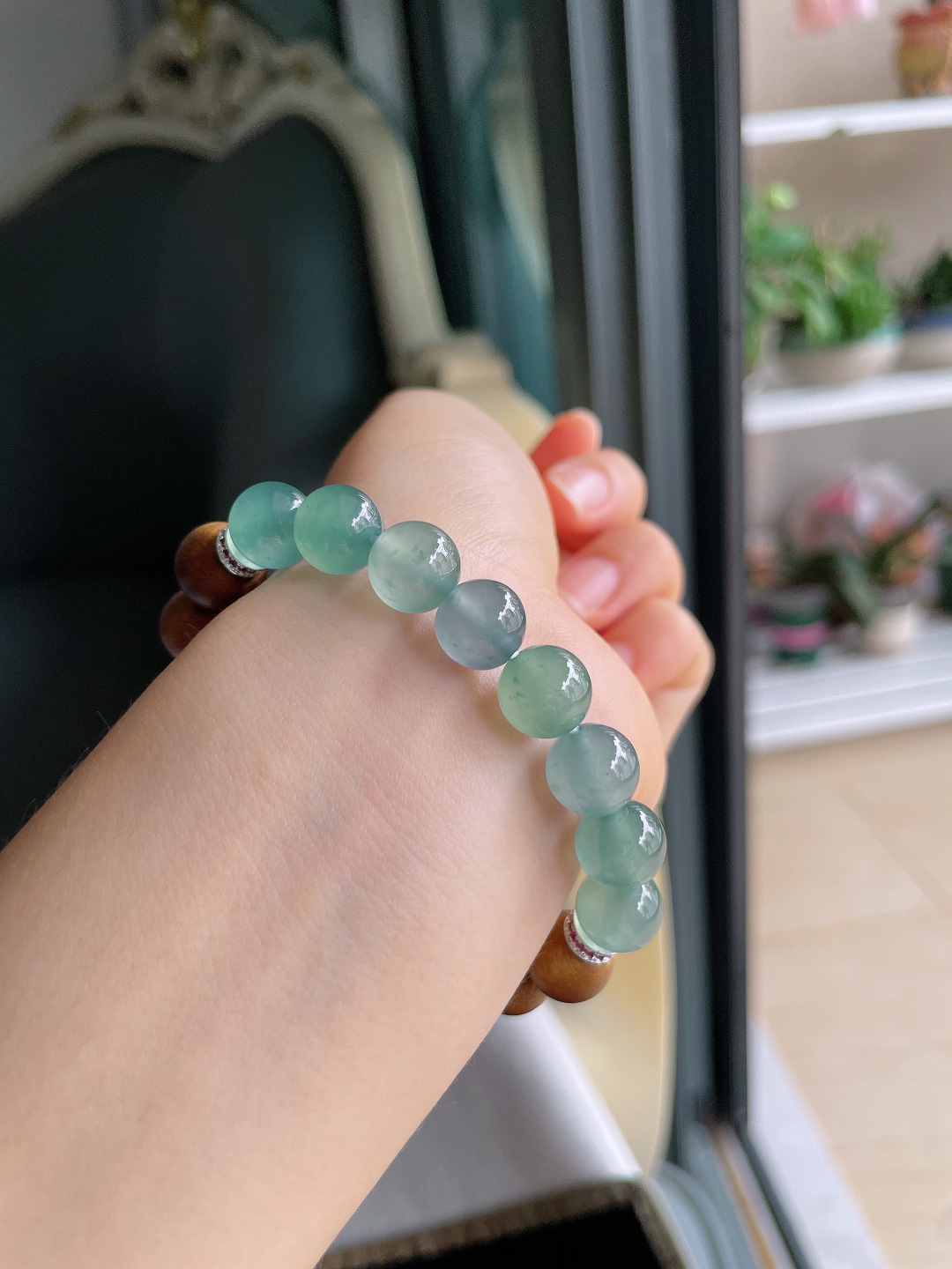 ️，天然翡翠A货，冰多宝搭配沉香木手串，尺寸：9.8mm。【编4374】