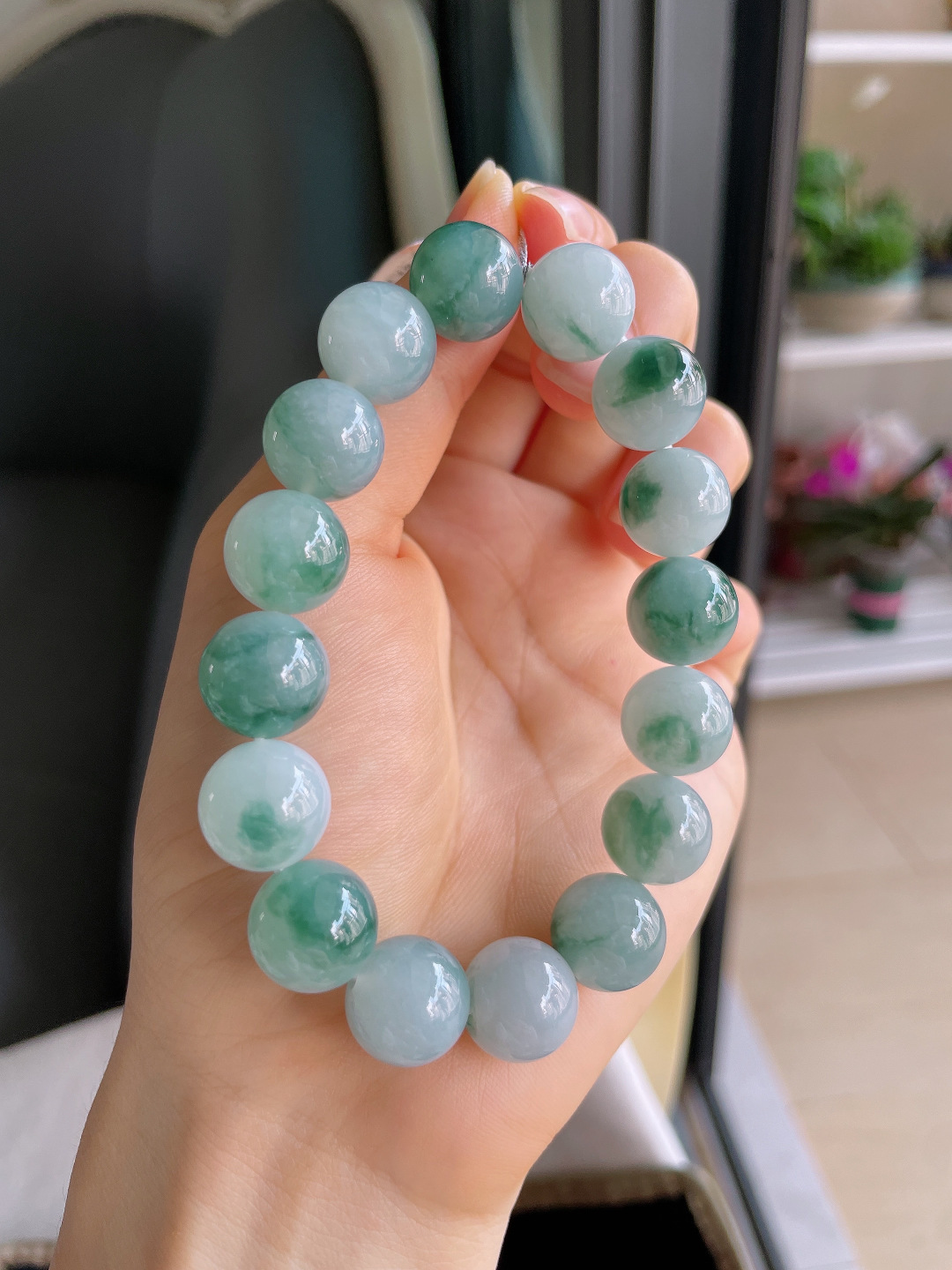 ️，天然翡翠A货，冰蓝水手串，尺寸：9.8mm。【编3687】
