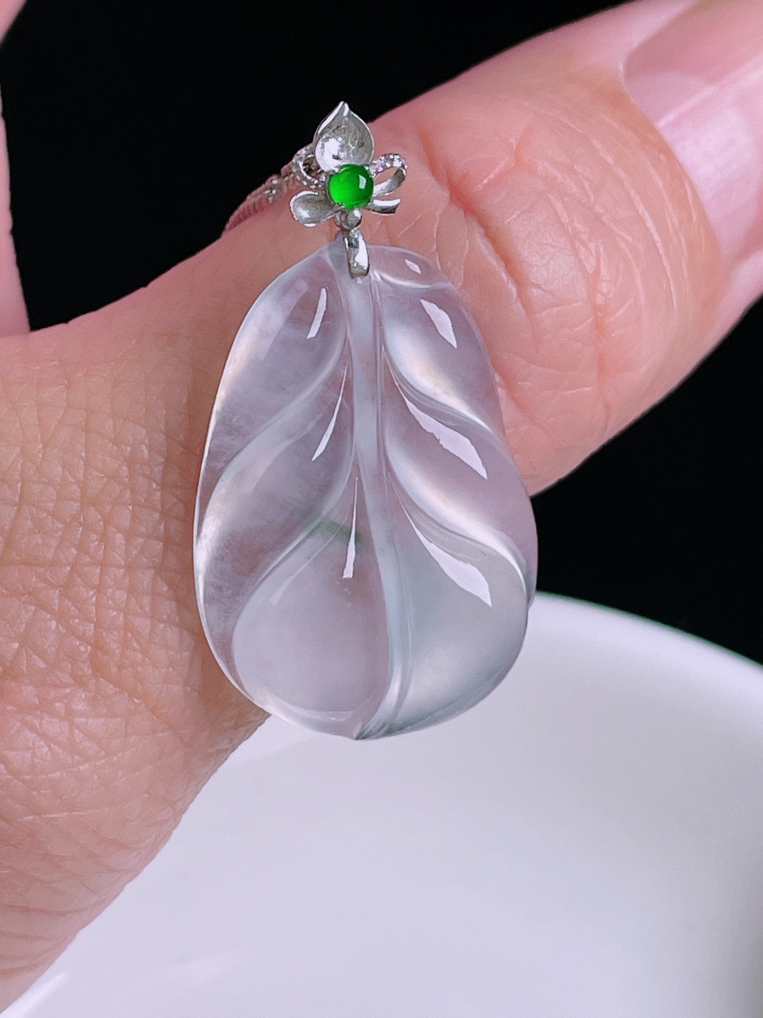 ️高冰叶子树叶，老种起光，细底通透，尺寸：33裸石26.2/18.3/3.8mm0814