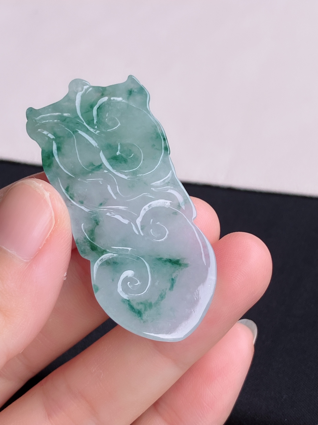 冰飘花猫头鹰，花色清爽，尺寸52.6/24.6/6/自然光实拍