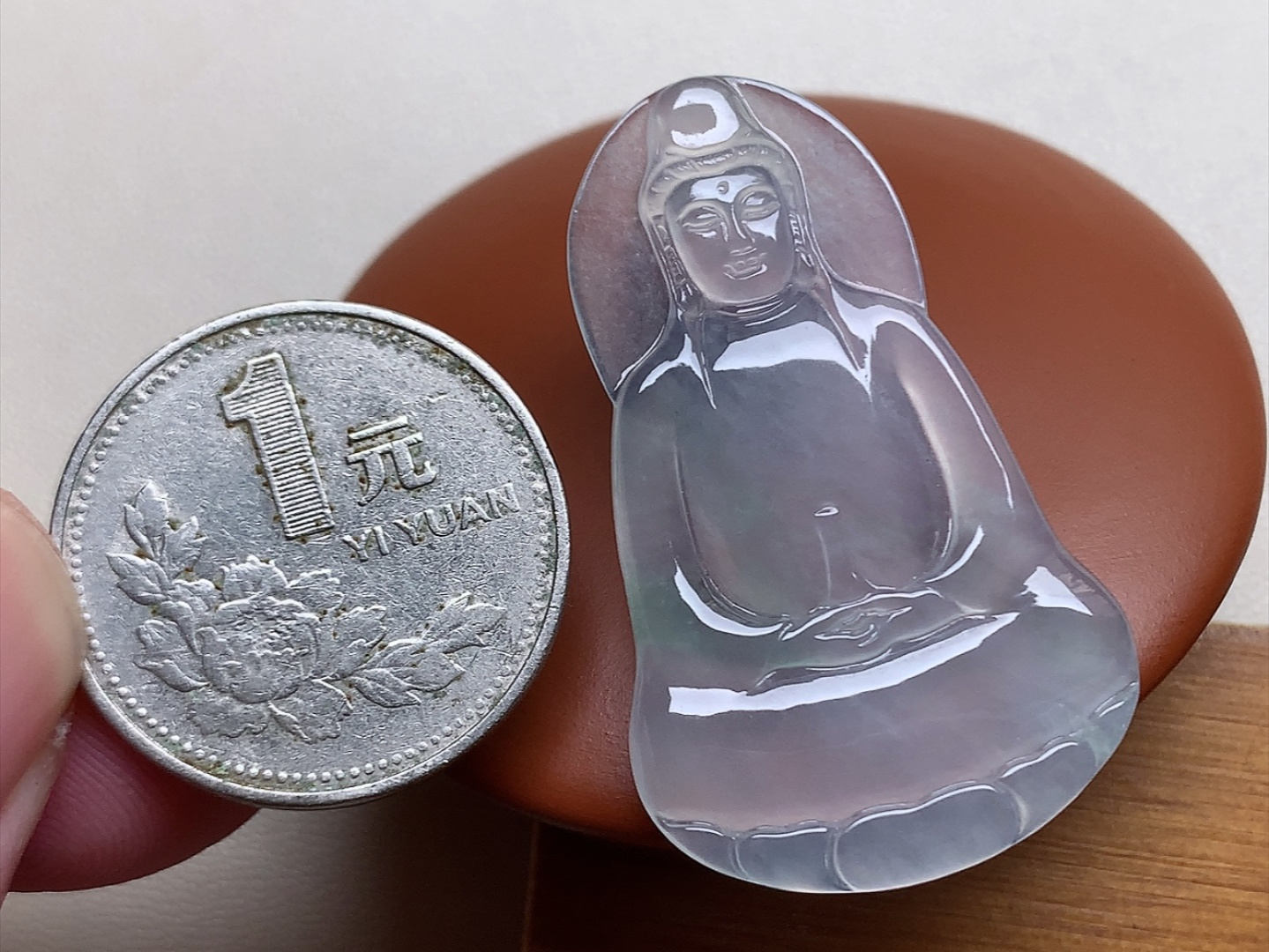 ️ 冰种飘色观音 底子细腻起胶感，品相，无裂，尺寸41.3*25*3