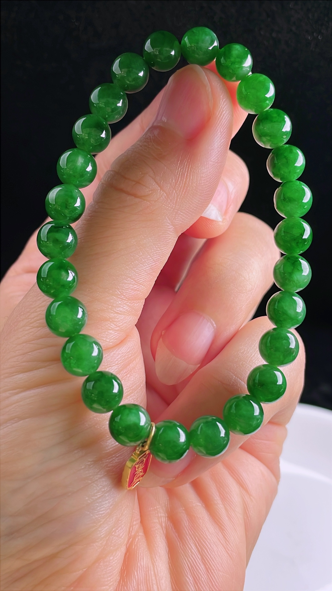 ️辣绿手串珠串，老种起光，细底通透，尺寸：7.5mm0815