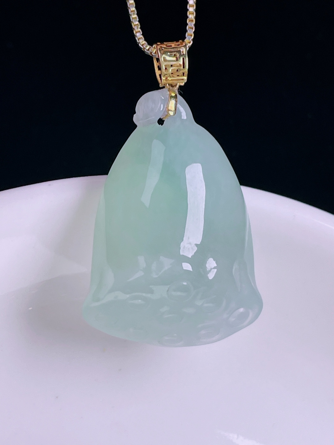 冰种莲藕，老种起光，细底通透，尺寸：34裸石28.8/20.2/11mm0815