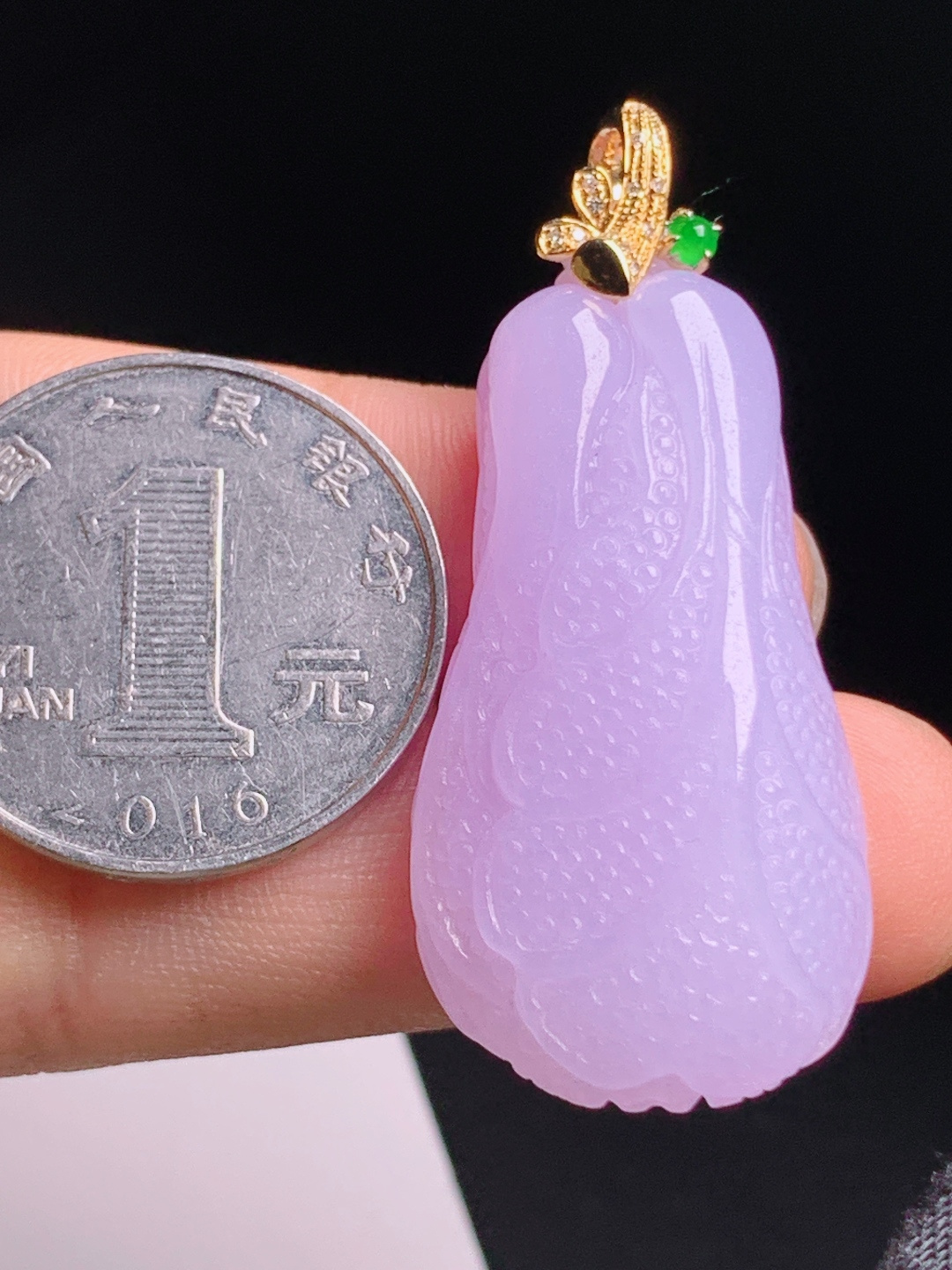 冰粉紫白菜吊坠，雕工细腻春色浓郁，百财聚来寓意佳