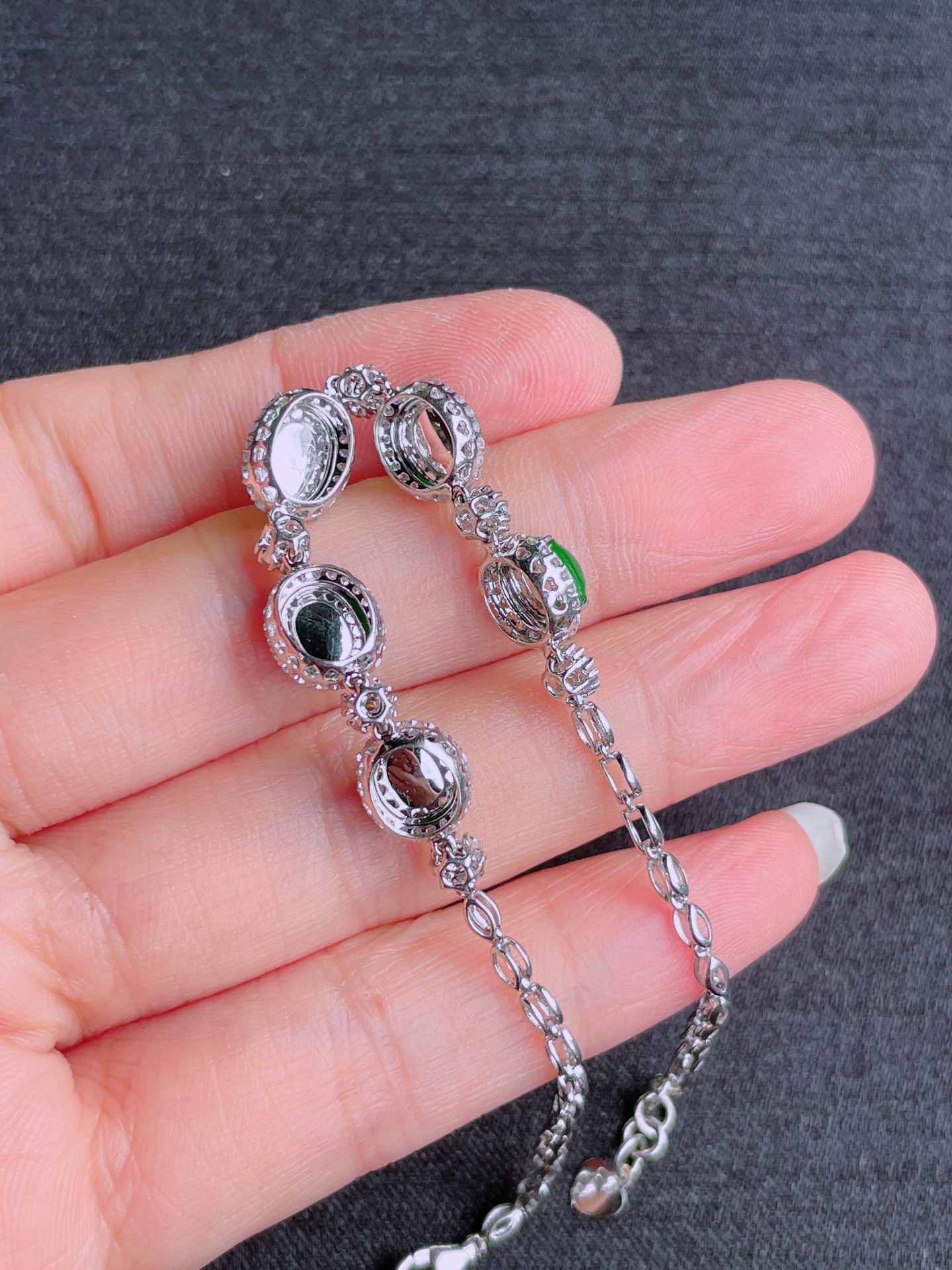 ️高冰绿蛋面手链，晶莹剔透，新颖时尚，品相，8.5-6-5