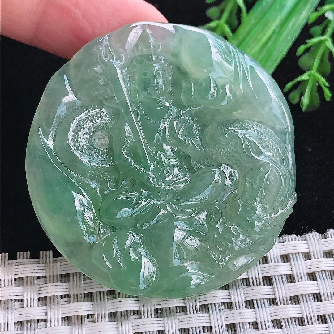 实拍A货翡翠50/6.5老坑冰胶果冻满绿虚空藏菩萨吊坠翡翠玉挂件