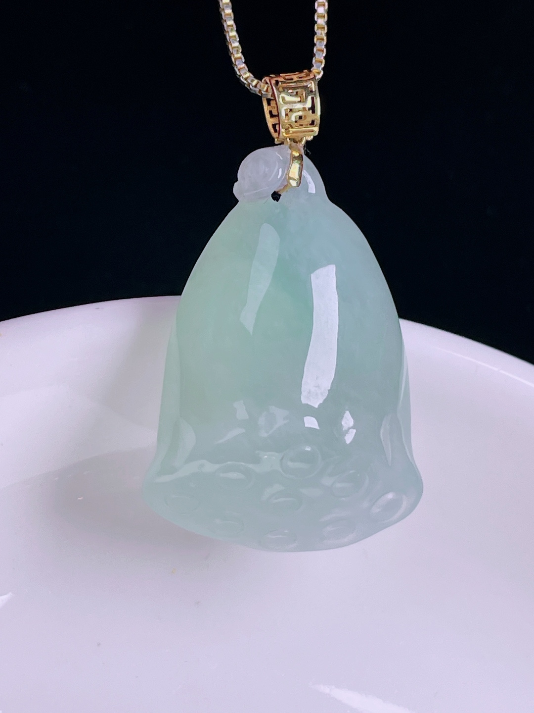 冰种莲藕，老种起光，细底通透，尺寸：34裸石28.8/20.2/11mm0815