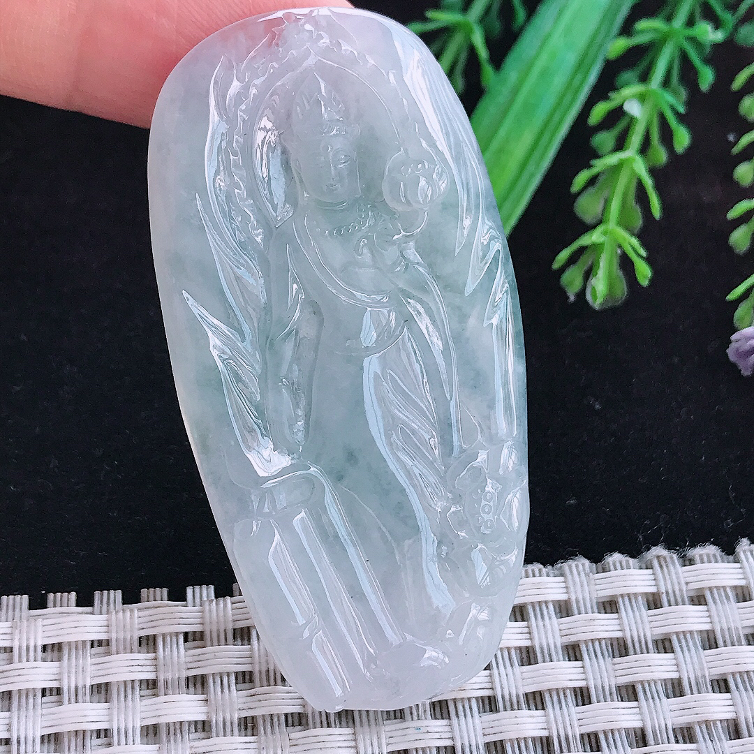 实拍A货翡翠60/30/4.5老坑冰润白月光赐福观音吊坠翡翠玉挂件