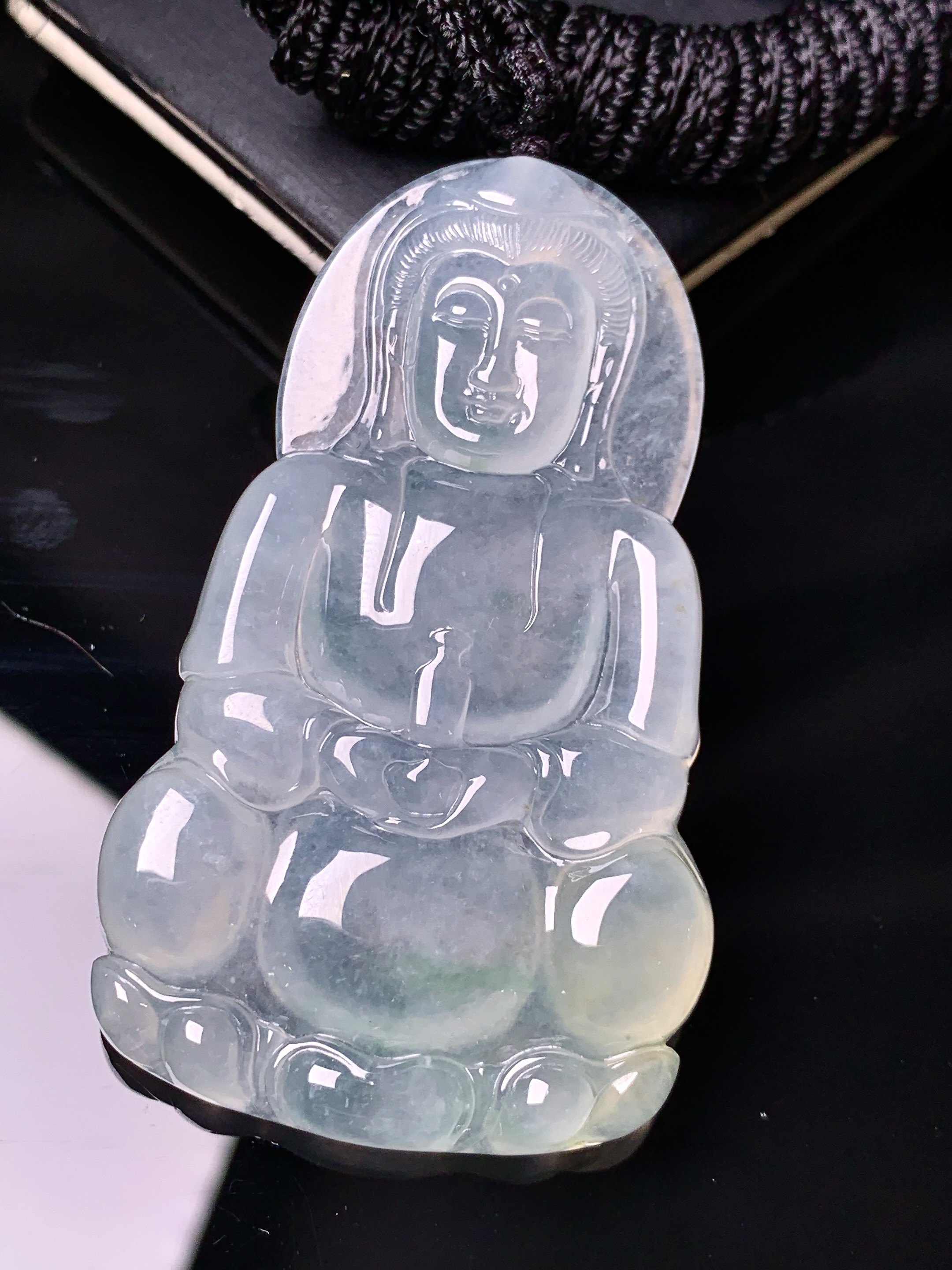 冰种观音菩萨吊坠 玉质细腻 色泽艳丽清新 水润亮眼 整体尺寸59.6*35.5*5.6 x3