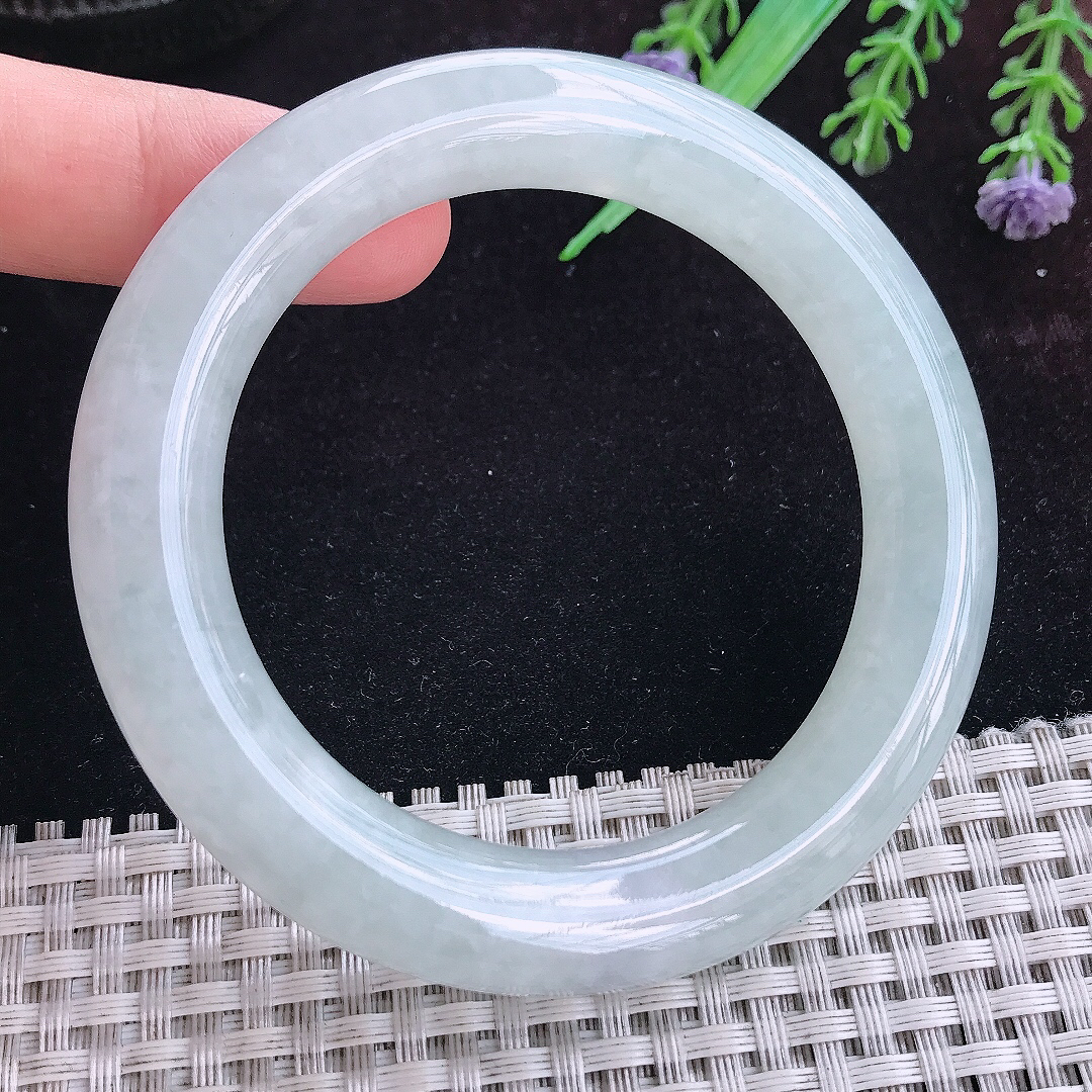 实拍A货翡翠54.5/11/11.2老坑冰润起胶白月光圆条手镯玉镯平安镯女款
