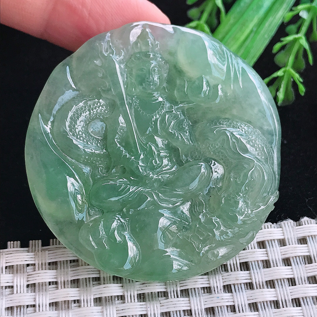 实拍A货翡翠50/6.5老坑冰胶果冻满绿虚空藏菩萨吊坠翡翠玉挂件