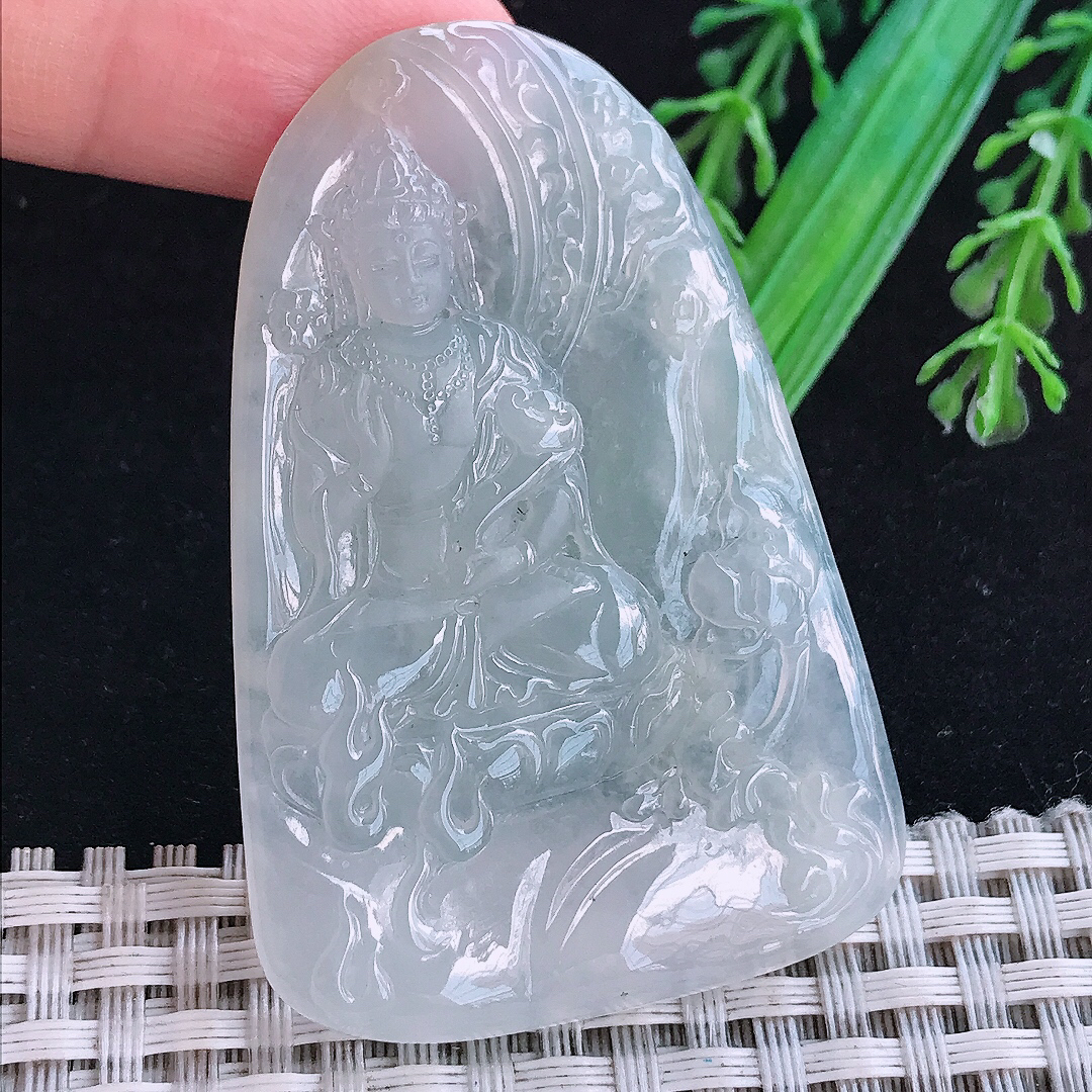实拍A货翡翠57.3/38.6/4.6老坑冰润起胶观音菩萨吊坠翡翠玉挂件