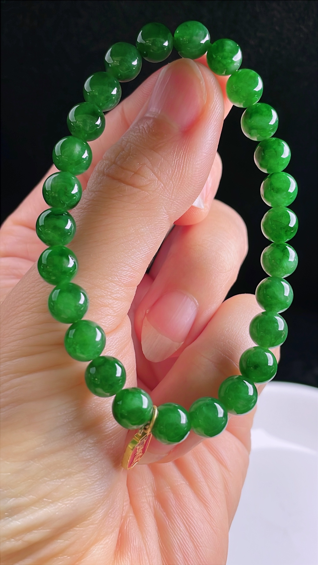 ️辣绿手串珠串，老种起光，细底通透，尺寸：7.5mm0815