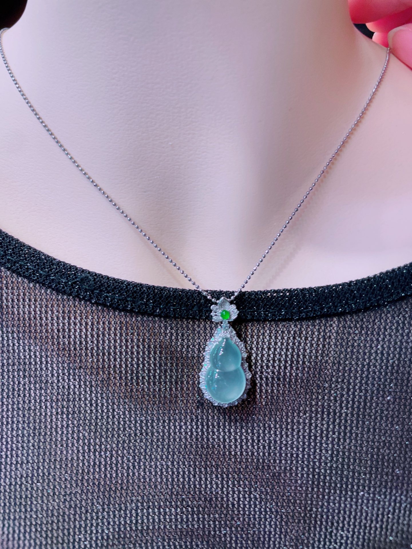 ️高冰葫芦吊坠，晶莹剔透，新颖时尚，品相，17.8-11-5