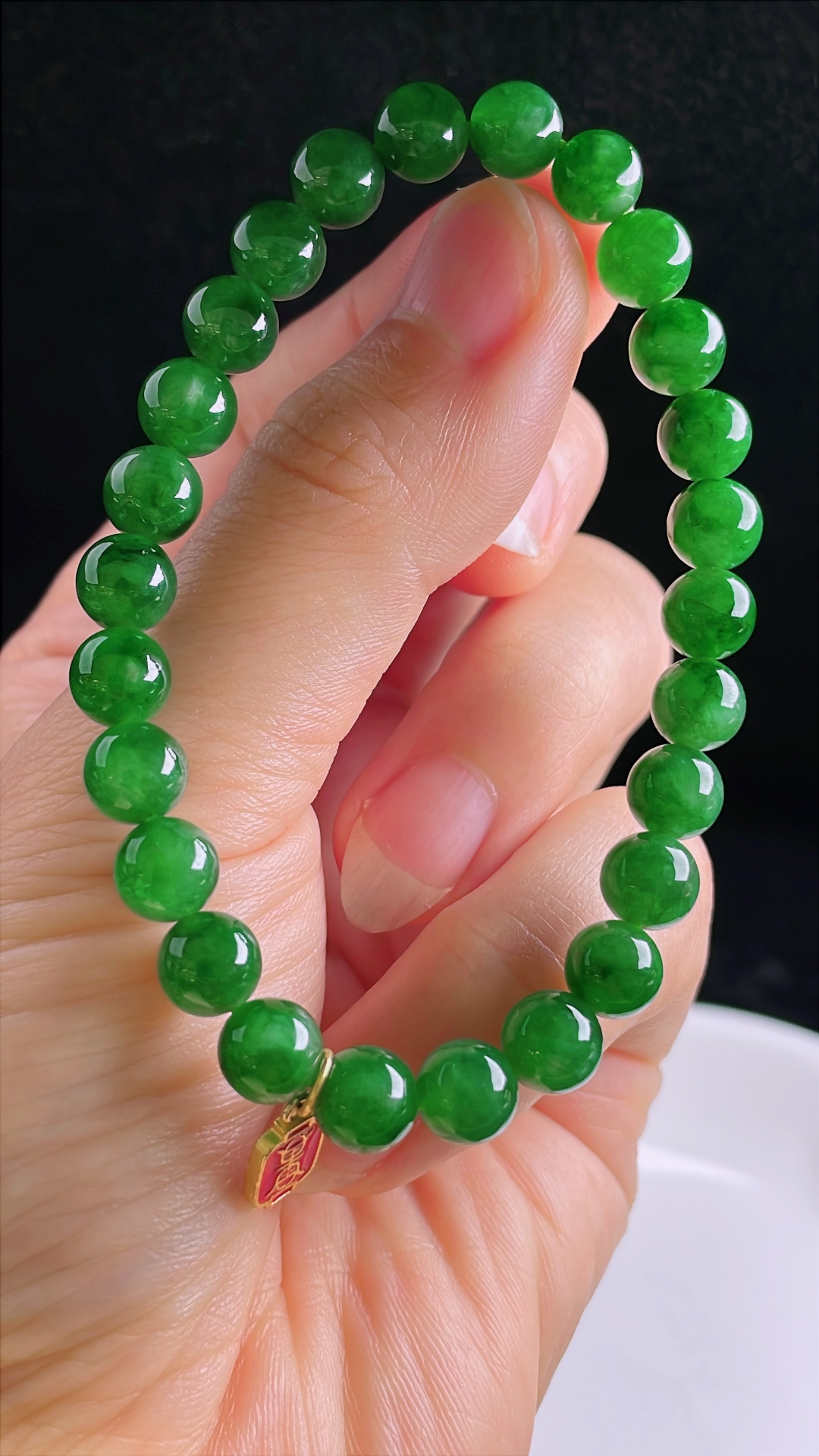 ️辣绿手串珠串，老种起光，细底通透，尺寸：7.5mm0815