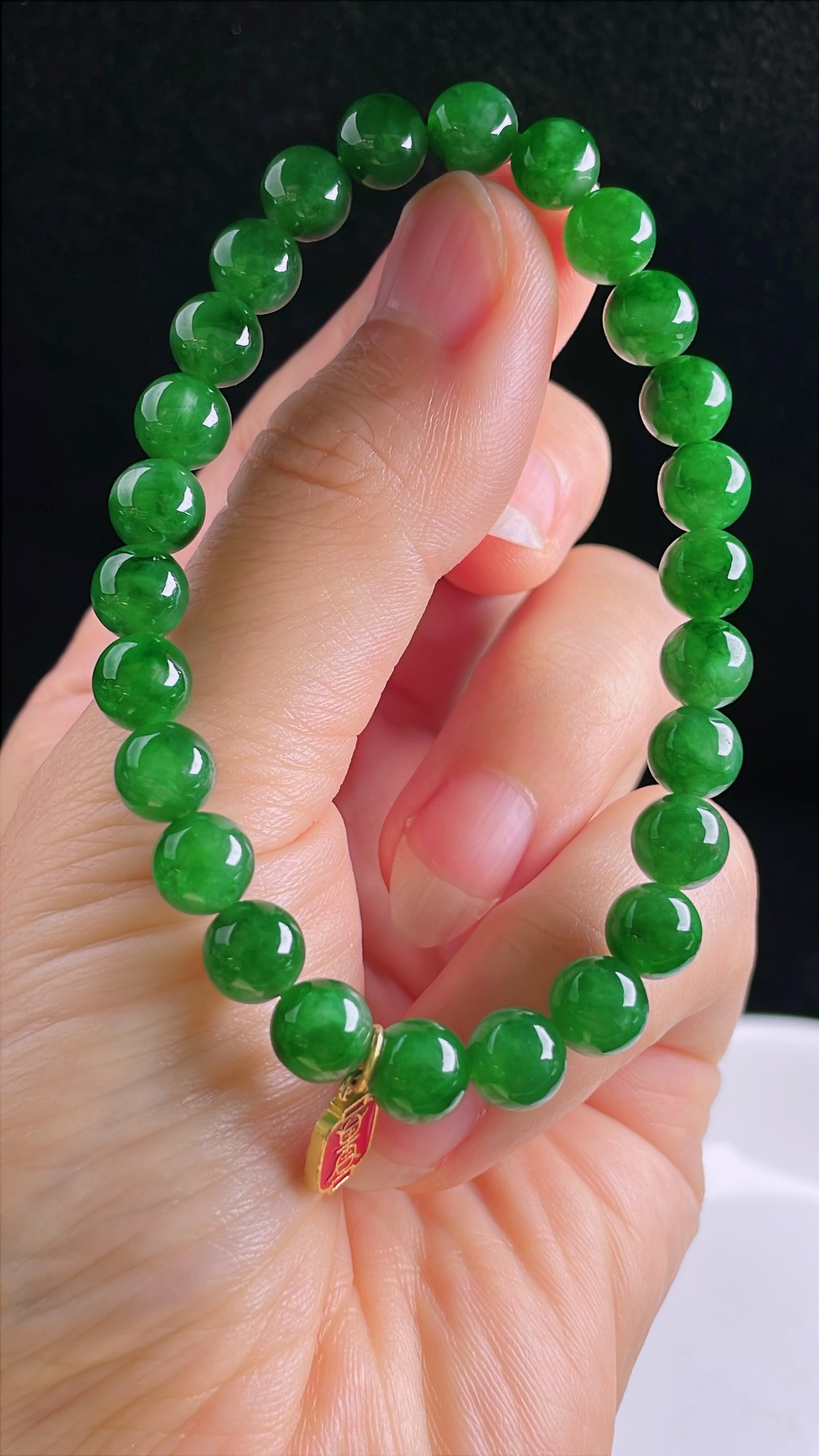 ️辣绿手串珠串，老种起光，细底通透，尺寸：7.5mm0815