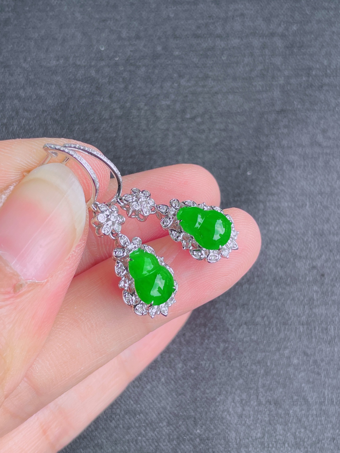 ️高冰绿葫芦耳坠，晶莹剔透，新颖时尚，品相，10-65-3