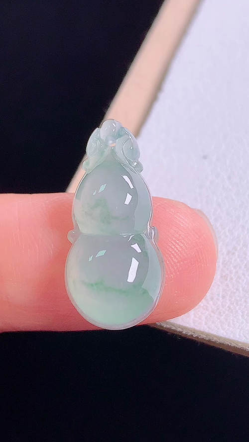 ️冰飘花葫芦，无裂，尺寸:20.5-9.5-5.9mm 13