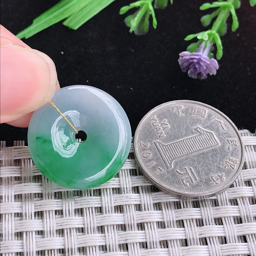 实拍A货翡翠22/4.4老坑温润飘阳绿小平安扣吊坠翡翠玉挂件