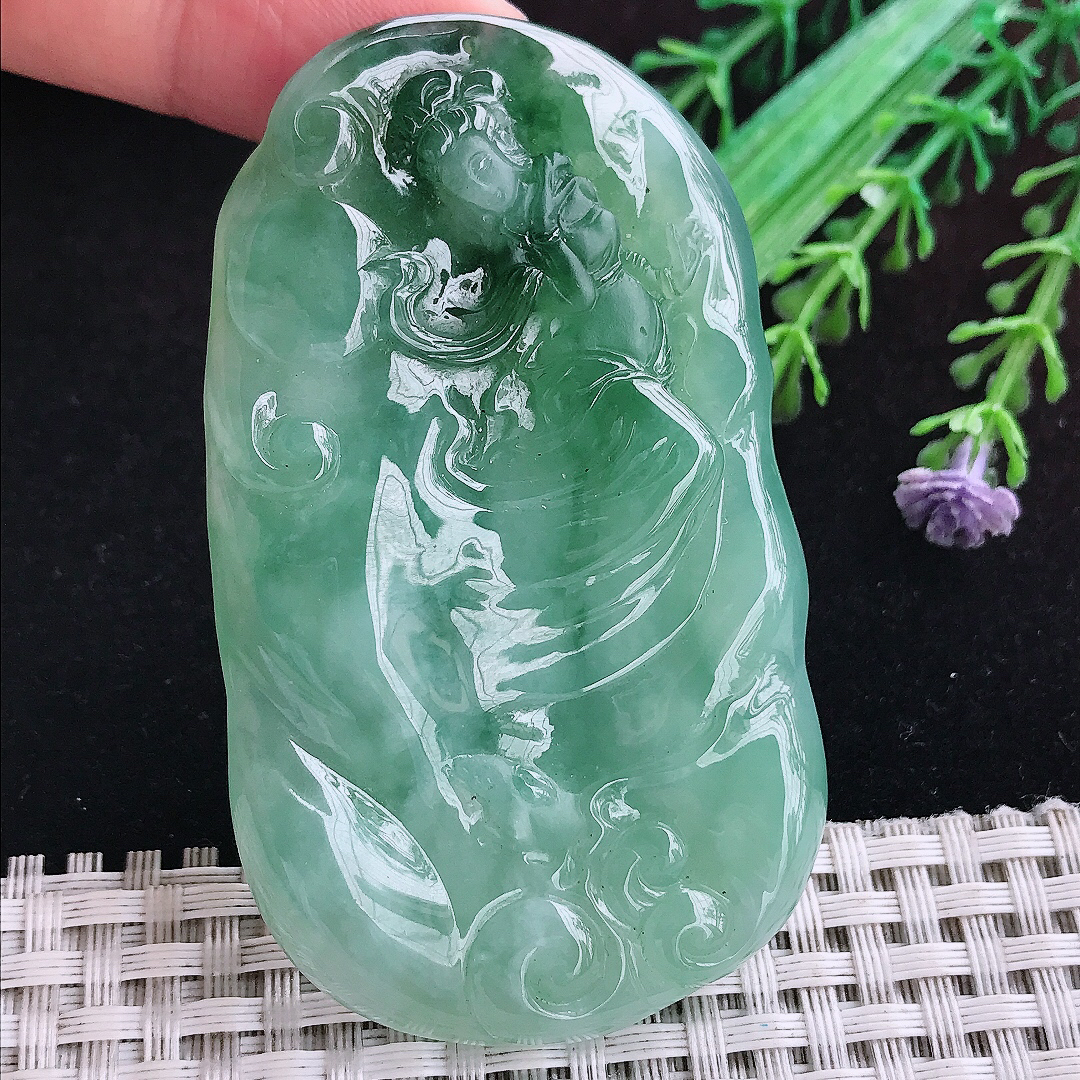实拍A货翡翠70/40.8/7.5老坑冰润起胶飘花嫦娥仙子吊坠翡翠玉挂件