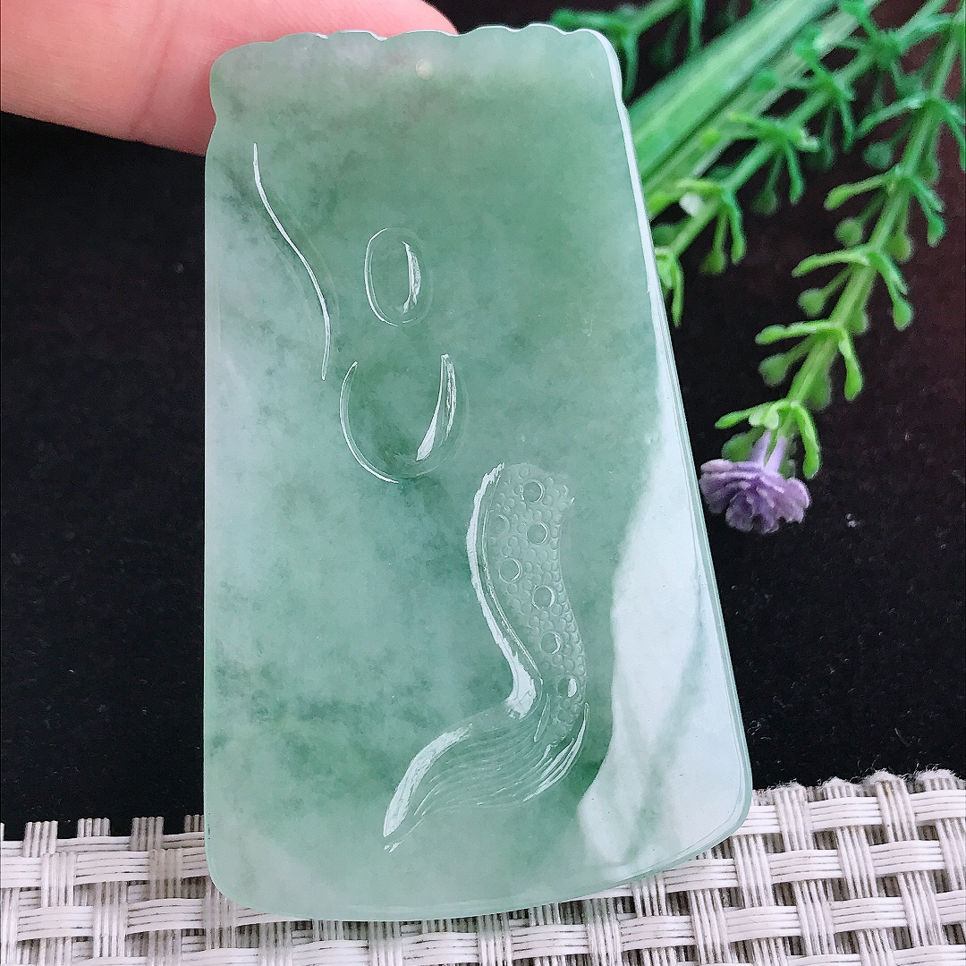 实拍A货翡翠66/42/4.8老坑温润满色不动明王吊坠翡翠玉鸡守护神挂件