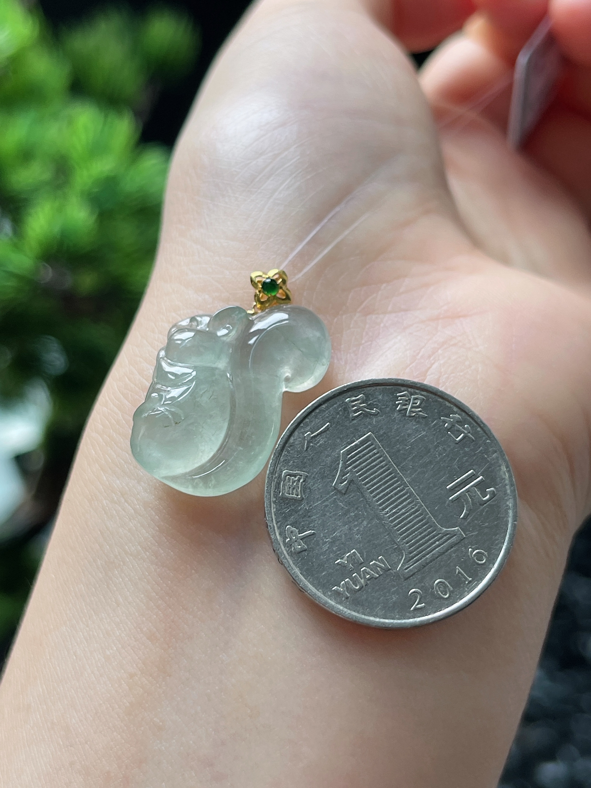 18k金 翡翠冰种淡绿色吊坠