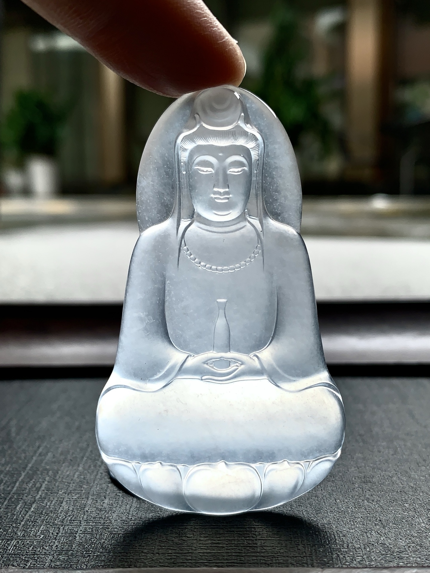 ️ 冰种观音翡翠，尺寸：65.2×38.4×24.6，玉蕴风华，藏纳千年雅韵