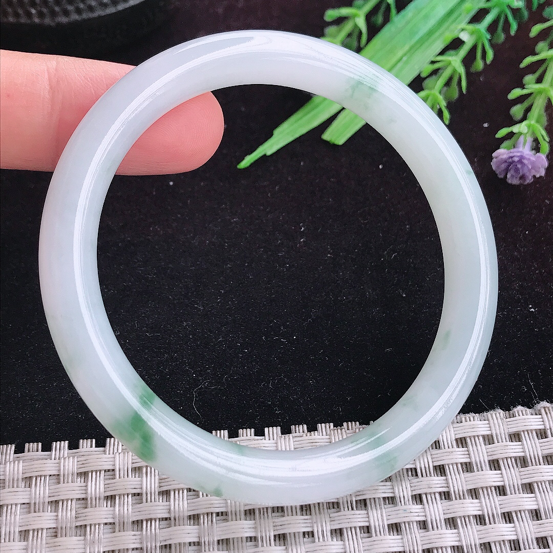 实拍A货翡翠55/8.8/7.9老坑冰润起胶飘花圆条手镯天然玉镯平安镯女款