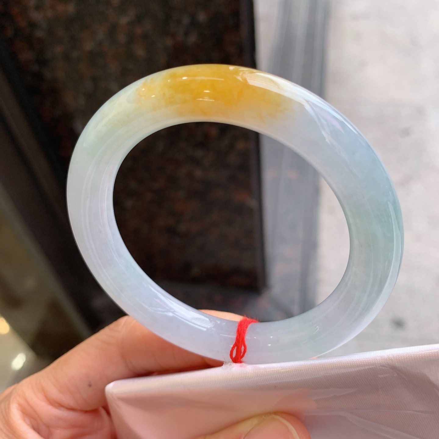 圆条黄翡 无裂 尺寸：53.8/10.2/10 色好