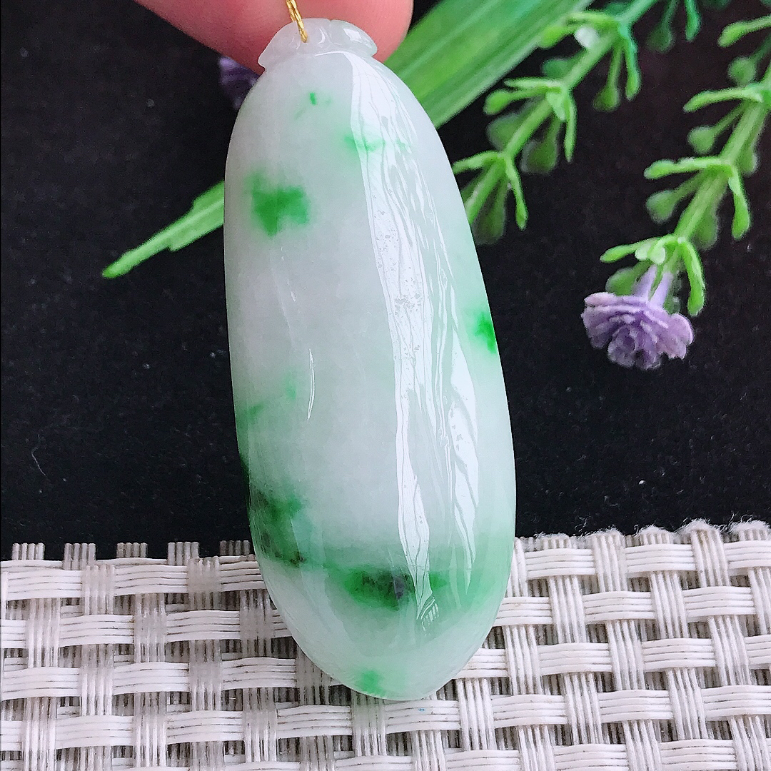 实拍A货翡翠51.5/20.8/15.2老坑冰润飘阳绿福瓜吊坠翡翠玉挂件