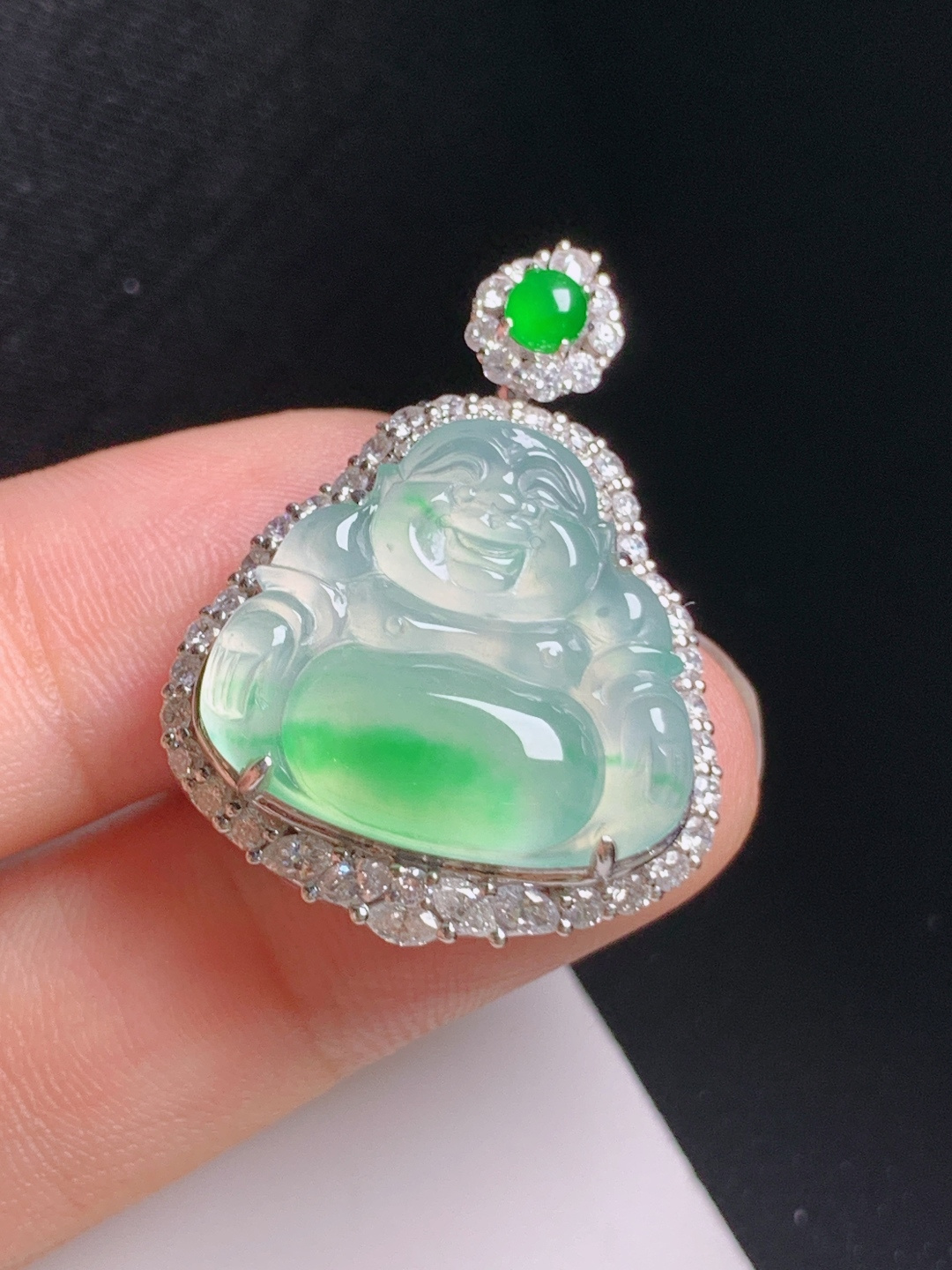 ️ 冰种飘绿佛公吊坠，清透起光，笑面祥和，纳福迎祥，裸石17.8-19.9-3.731.1-23.3-11.2，26