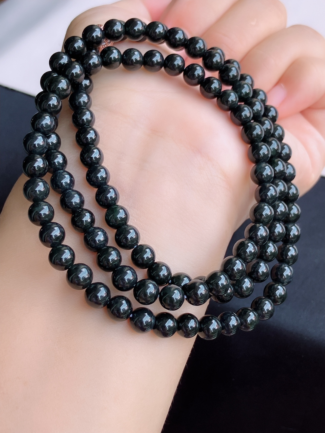 冰乌鸡大珠链，细腻精致，尺寸6.3/108颗，自然光实拍