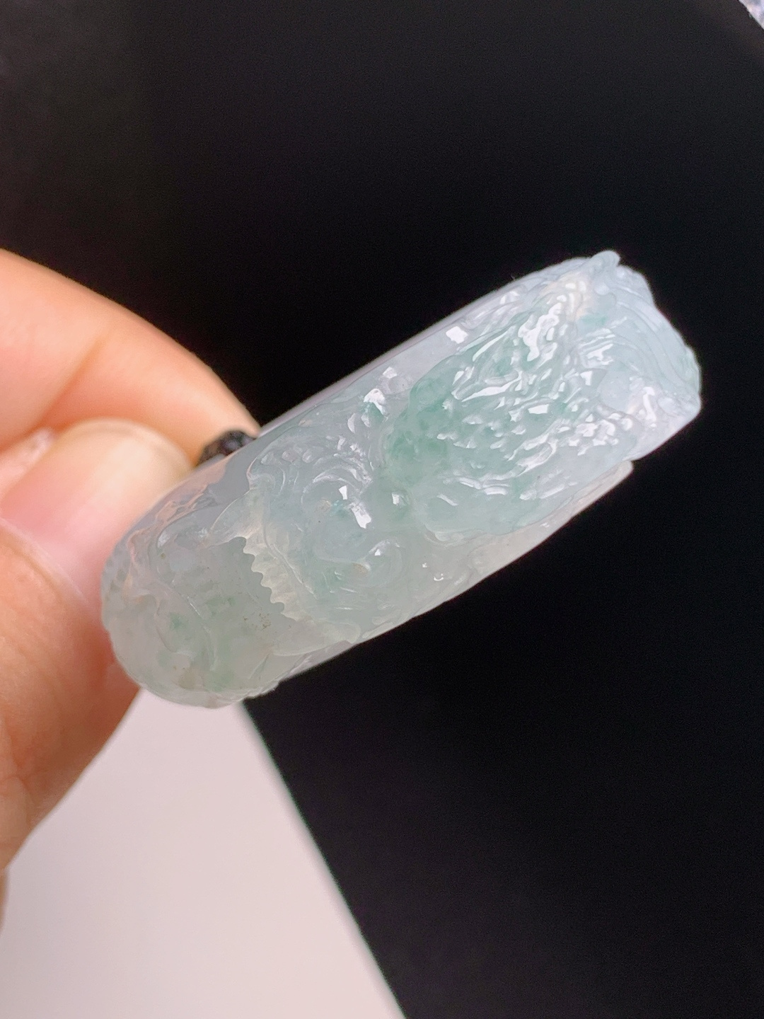 ️ 冰飘花龙扳指，冰透起胶，雕工精湛，龙腾纳福