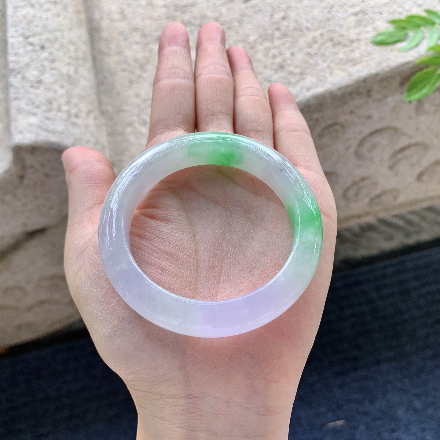 正圈50 51，圈口51.3/10.9/8.6，编码BA081510，描述春彩，水润，种老，细腻，有纹线